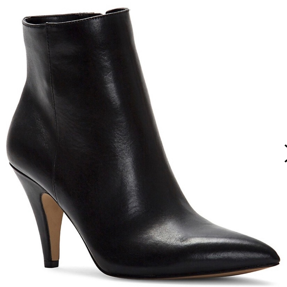 Vince Camuto Nandi Leather Booties NWT no box.